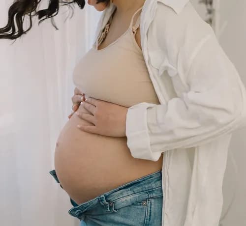 Niepokojące objawy w trzecim trymestrze ciąży, które mogą zaskoczyć